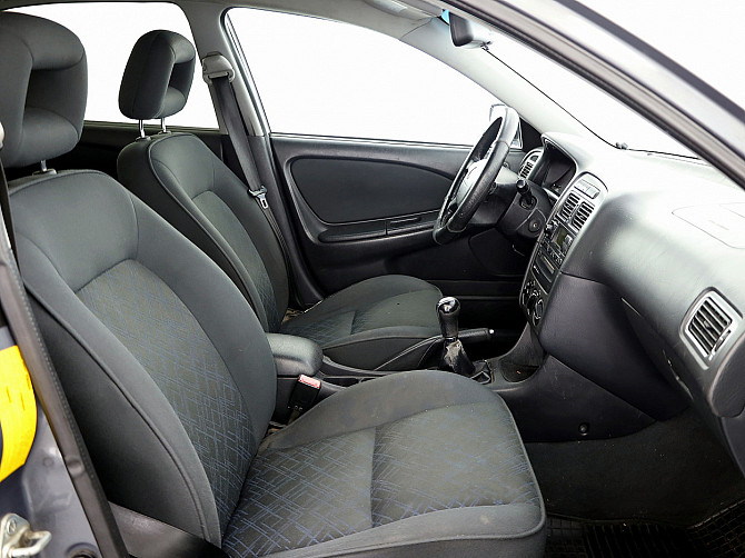 Toyota Avensis Linea Sol Facelift 1.6 81kW Таллин - изображение 6