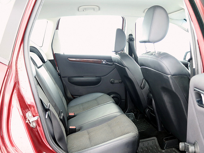 Mercedes-Benz A 160 Avantgarde Facelift 1.5 70kW Таллин - изображение 7