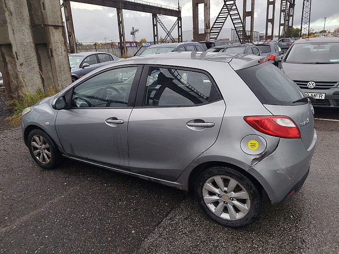 Mazda 2 Elegance 1.6 D 66kW Tallina - foto 4