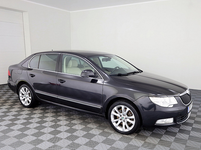 Skoda Superb Highline ATM 1.8 118kW Tallina - foto 1