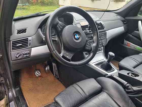 Продаю BMW X3 2007 года, внедорожник, дизель 2.0, механика. Пробег 285260 км, цвет чёрный... Юрмала