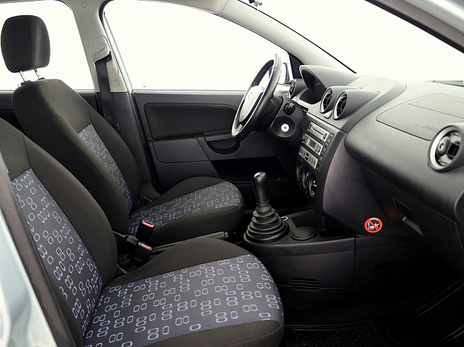 Ford Fiesta Comfort 1.3 51kW Tallina - foto 6