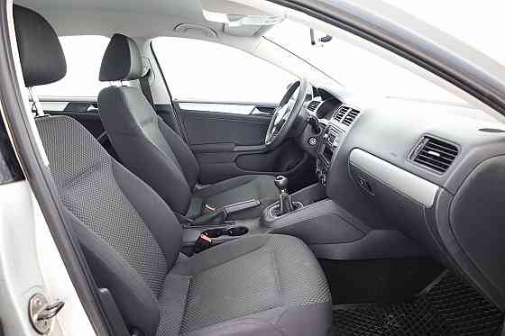 Volkswagen Jetta Comfortline 1.2 77kW Tallina