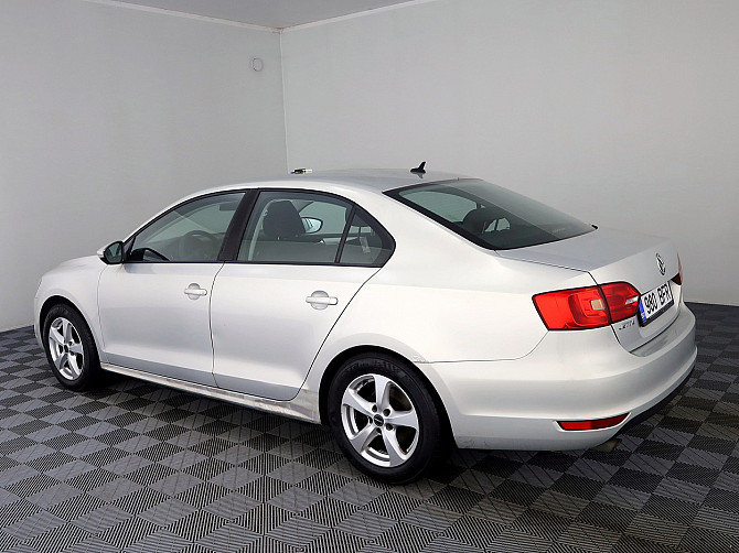Volkswagen Jetta Comfortline 1.2 77kW Tallina - foto 4