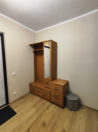 Рига, Кенгарагс. Сдаётся 2-комн. квартира с капремонтом и лоджией, 49 м². 400 €/мес., 4/5 этаж.... Rīga - foto 1