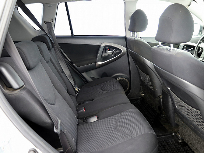 Toyota RAV4 Comfort 4x4 2.2 D-4D 100kW Tallina - foto 7