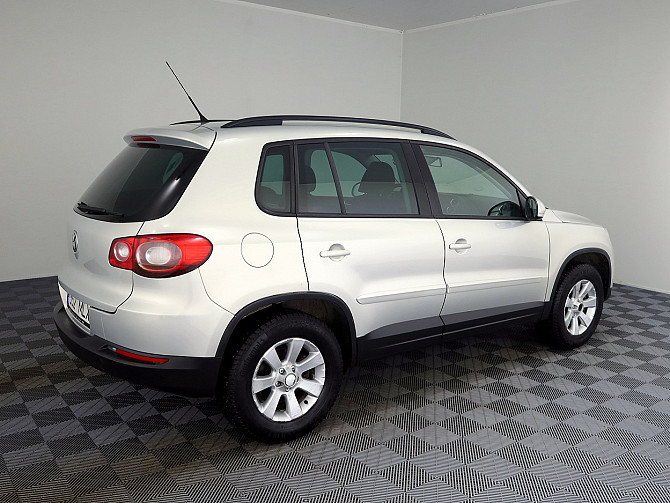 Volkswagen Tiguan Highline 4x4 ATM 2.0 125kW Tallina - foto 3
