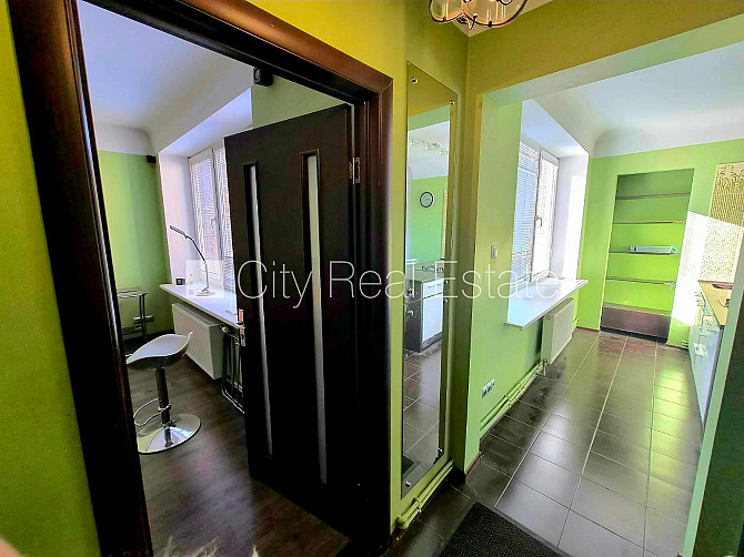 Pagalma māja, labiekārtots apzaļumots pagalms, slēgts pagalms, viena istaba izolēta, virtuve, Rīga - foto 13