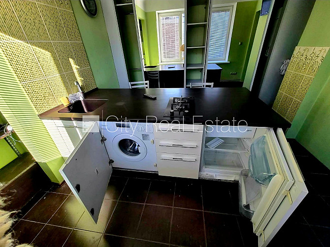 Pagalma māja, labiekārtots apzaļumots pagalms, slēgts pagalms, viena istaba izolēta, virtuve, Rīga - foto 9