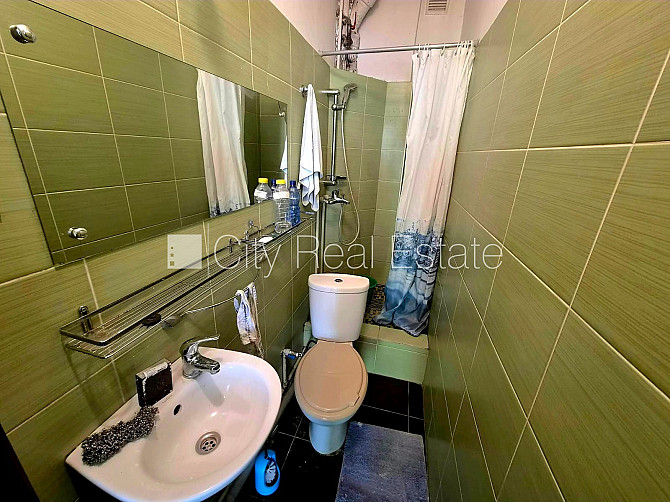 Pagalma māja, labiekārtots apzaļumots pagalms, slēgts pagalms, viena istaba izolēta, virtuve, Rīga - foto 16