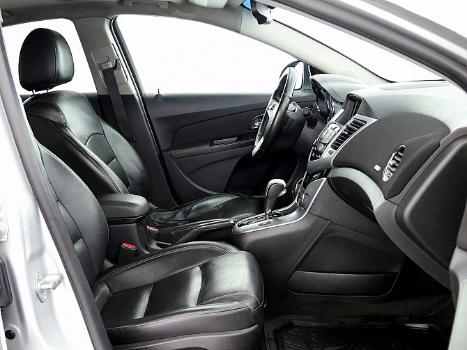 Chevrolet Cruze RS Facelift ATM 1.4 103kW Tallina - foto 6