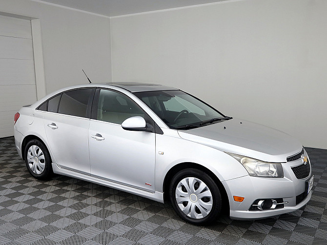 Chevrolet Cruze RS Facelift ATM 1.4 103kW Tallina - foto 1