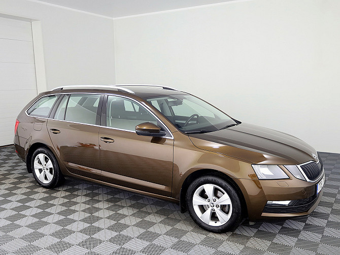 Skoda Octavia Comfortline Facelift ATM 1.5 110kW Tallina - foto 1