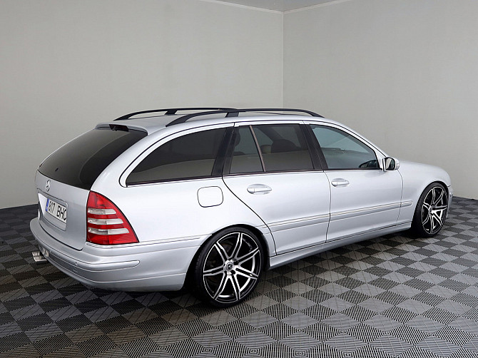 Mercedes-Benz C 320 Avantgarde ATM 3.0 CDI 165kW Tallina - foto 3