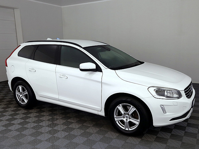 Volvo XC60 Summum Facelift ATM 2.4 D5 133kW Tallina - foto 1