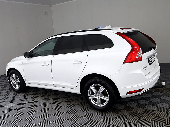 Volvo XC60 Summum Facelift ATM 2.4 D5 133kW Tallina - foto 4