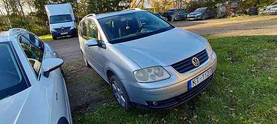PĀRDOD VOLKSWAGEN TOURAN 1.6 FSI – 2004. GADS Cena: 850 € Atrašanās vieta: Dobele Pārdodam... Dobele