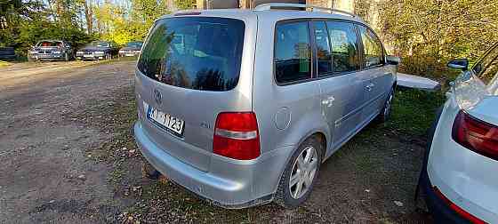 PĀRDOD VOLKSWAGEN TOURAN 1.6 FSI – 2004. GADS Cena: 850 € Atrašanās vieta: Dobele Pārdodam... Dobele
