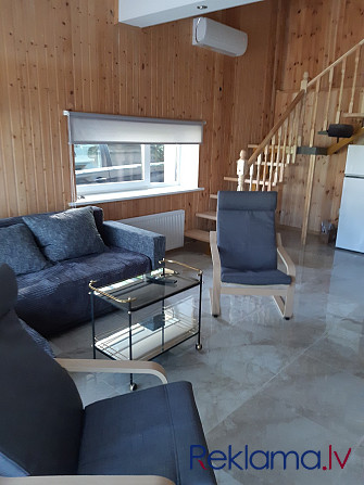 Studio tipa dzīvoklis – Dzintari, Jūrmala. Izīrē: maijs, septembris – 550 EUR/mēnesī; jūnijs, ... Юрмала - изображение 3