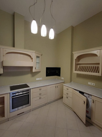 Продается 3-комнатная квартира в Посольском районе - Тихий центр. Просторная Рига - изображение 13