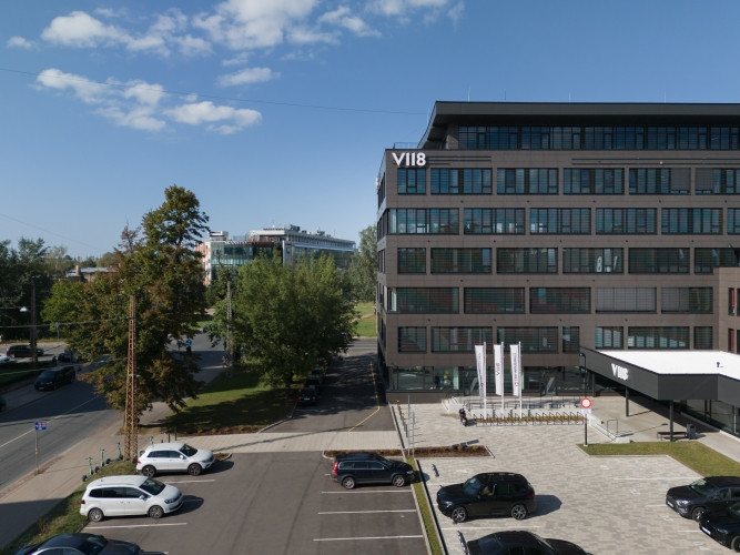 Tirdzniecības telpas jaunā projektā 