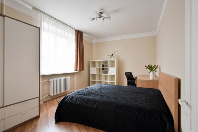 A furnished two-bedroom apartment in the very center of the city, which at the same time allows you  Рига - изображение 18