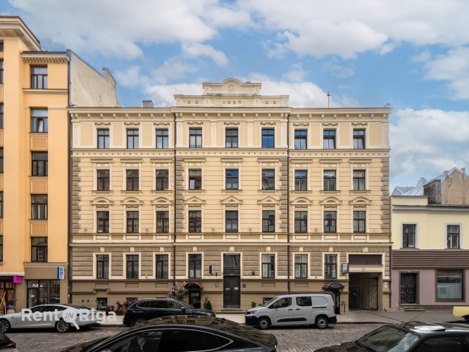 Tiek pārdots namīpašums ļoti labā atrašanās vietā - Rīgas centrā, Blaumaņa un Tērbatas Rīga - foto 18