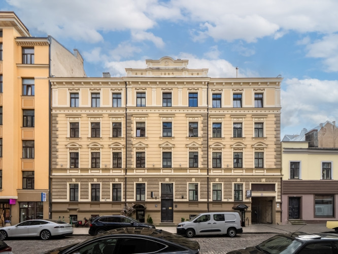 Tiek pārdots namīpašums ļoti labā atrašanās vietā - Rīgas centrā, Blaumaņa un Tērbatas Rīga - foto 14