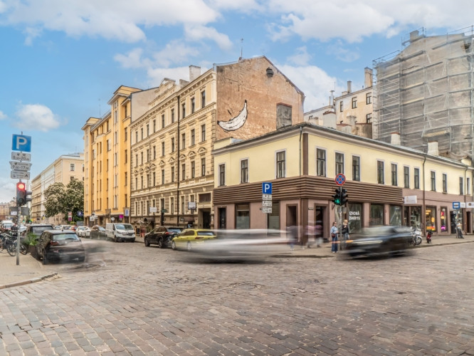 Tiek pārdots namīpašums ļoti labā atrašanās vietā - Rīgas centrā, Blaumaņa un Tērbatas Rīga - foto 12