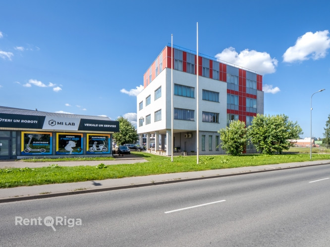 Tiek pārdota biroja/tirdzniecības ēka Dārzciemā.  Būve atrodas pie pašas ielas, ar Rīga - foto 13