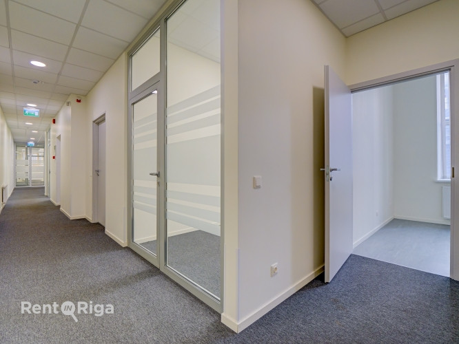 Iznomā lieliskas biroja telpas pašā Rīgas centrā Dzirnavu un Baznīcas ielu krustojumā tieši Rīga - foto 18